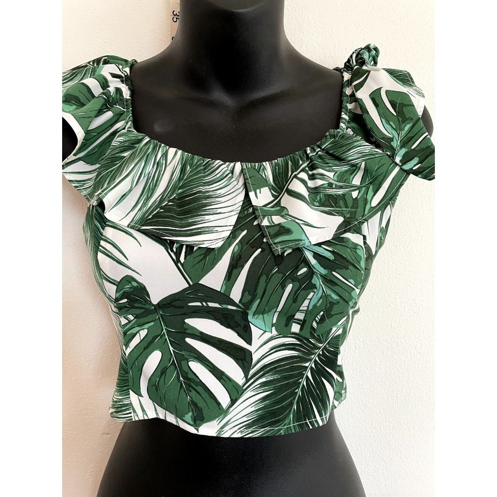 COPY - NWT Guess crop top - tropical monstera leaf XS